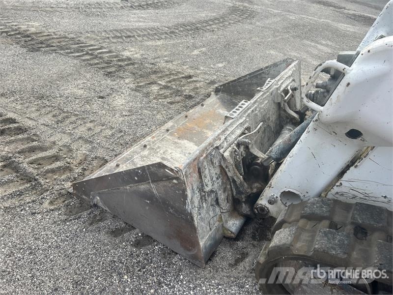 Bobcat T62 Compact Track Loader Skid steer loaders