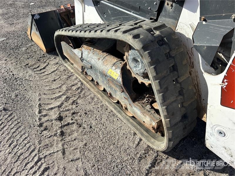 Bobcat T62 Compact Track Loader لوادر انزلاقية التوجيه