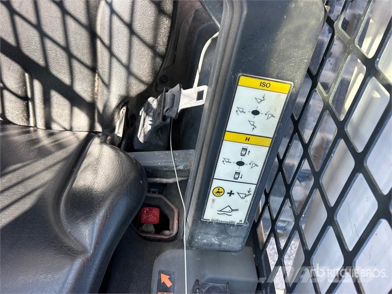 Bobcat T62 Compact Track Loader 滑移轉向裝載機