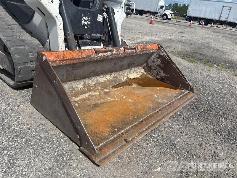 Bobcat T62 Compact Track Loader Lietoti riteņu kompaktiekrāvēji