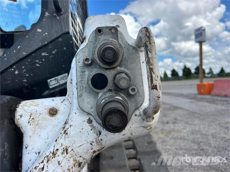 Bobcat T62 Compact Track Loader Skid steer loaders