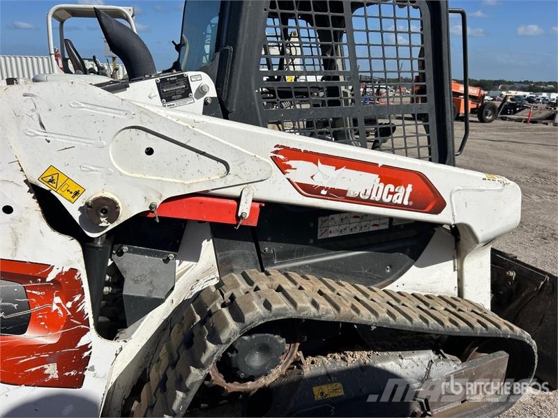 Bobcat T62 Compact Track Loader Мини-погрузчики