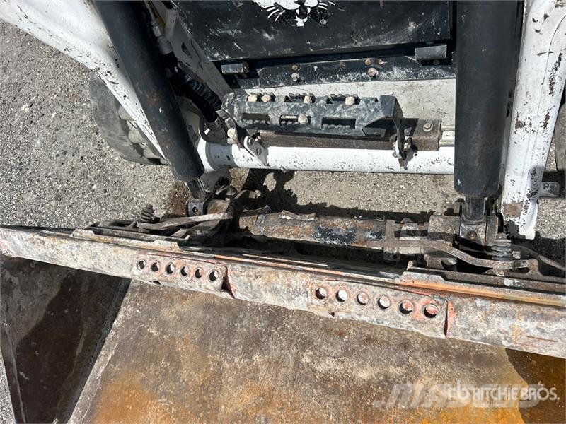 Bobcat T62 Compact Track Loader Schrankladers