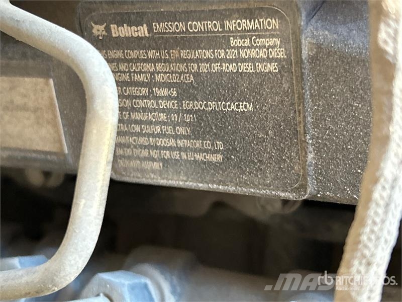 Bobcat T62 Compact Track Loader Мини-погрузчики