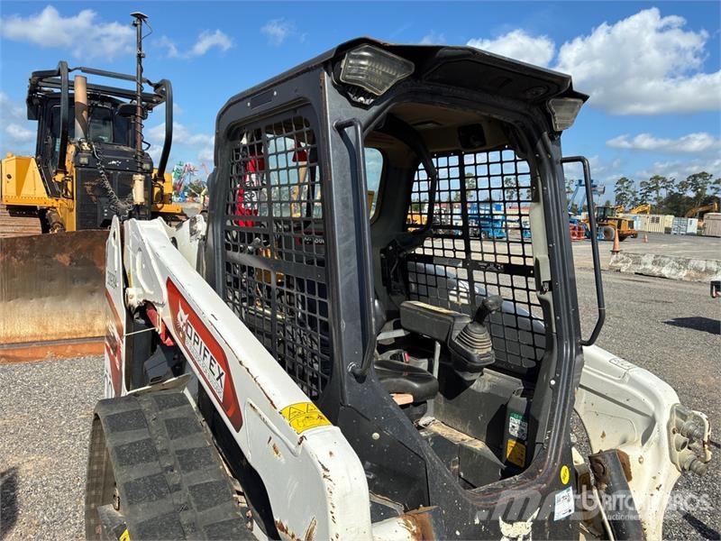 Bobcat T62 Compact Track Loader Мини-погрузчики