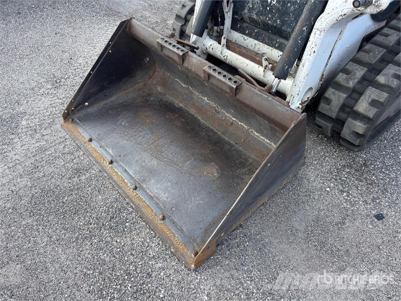 Bobcat T62 Compact Track Loader Skid steer mini nakladalci