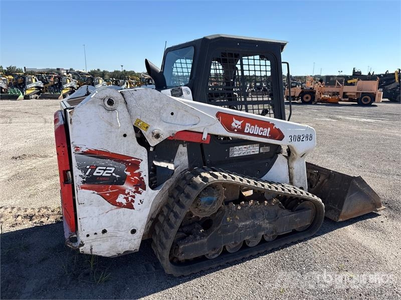 Bobcat T62 Compact Track Loader Mini Pale Gommate