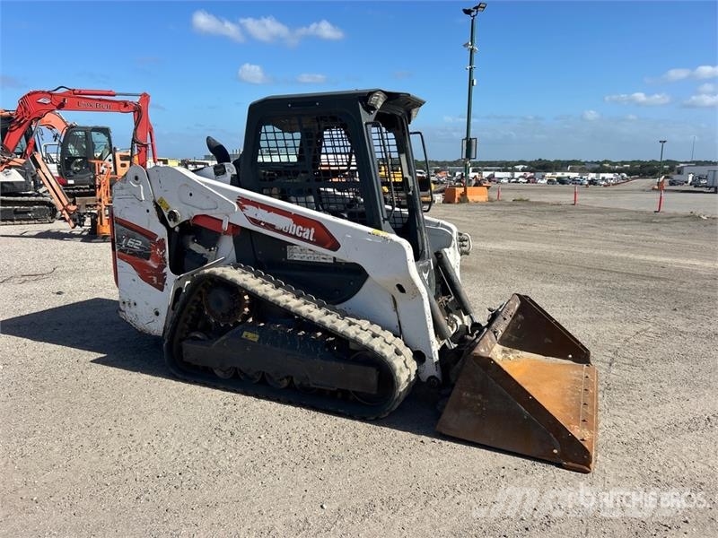 Bobcat T62 Compact Track Loader Мини-погрузчики