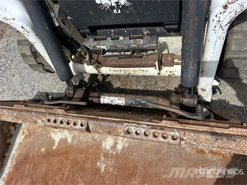 Bobcat T62 Compact Track Loader Schrankladers