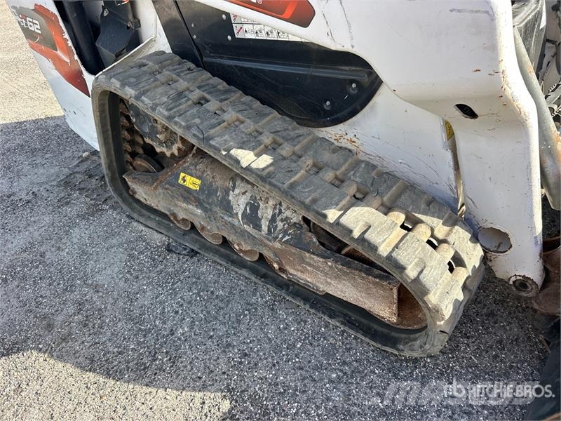 Bobcat T62 Compact Track Loader لوادر انزلاقية التوجيه