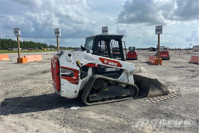Bobcat T62 Compact Track Loader Skid steer mini nakladalci