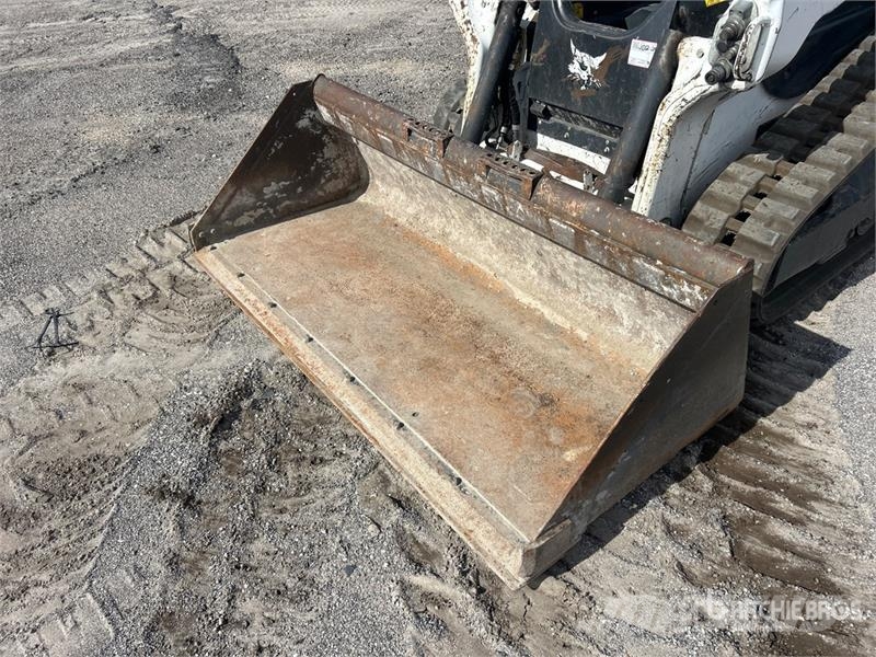 Bobcat T62 Compact Track Loader Skid steer mini nakladalci