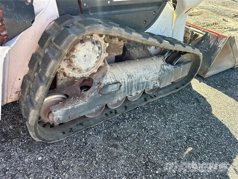 Bobcat T62 Compact Track Loader 滑移轉向裝載機
