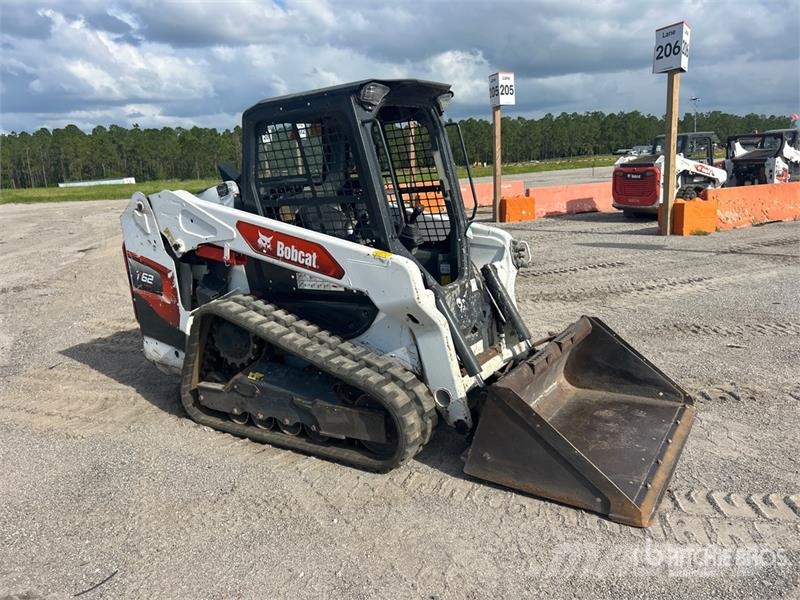 Bobcat T62 Compact Track Loader Skid steer loaders