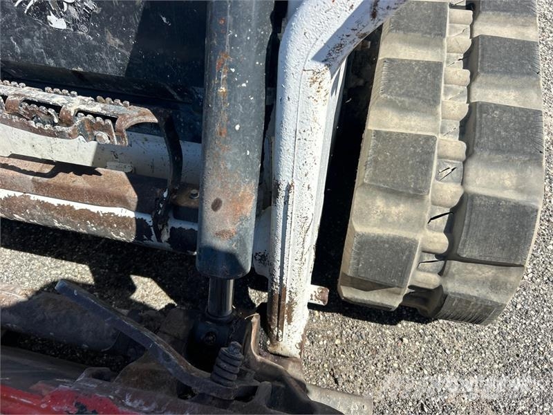 Bobcat T62 Compact Track Loader 滑移轉向裝載機