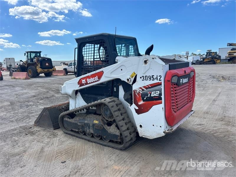 Bobcat T62 Compact Track Loader Skid steer loaders