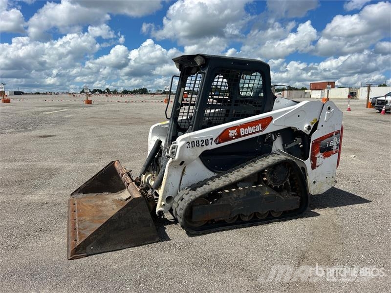 Bobcat T62 Compact Track Loader Skid steer loaders