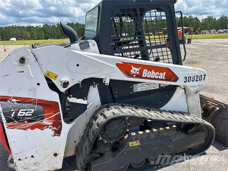 Bobcat T62 Compact Track Loader Skid steer loaders