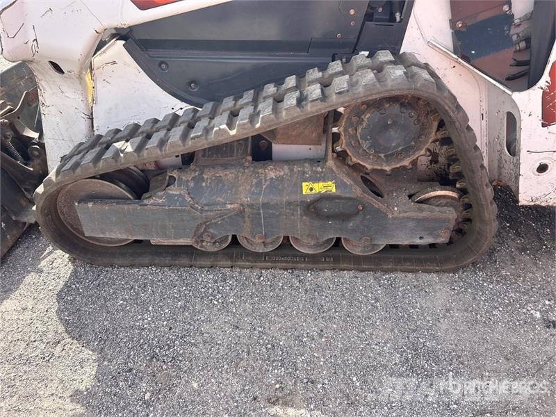 Bobcat T62 Compact Track Loader Skid steer mini nakladalci