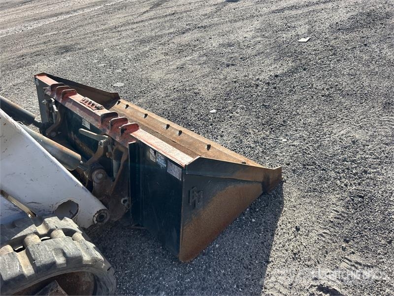 Bobcat T62 Compact Track Loader لوادر انزلاقية التوجيه
