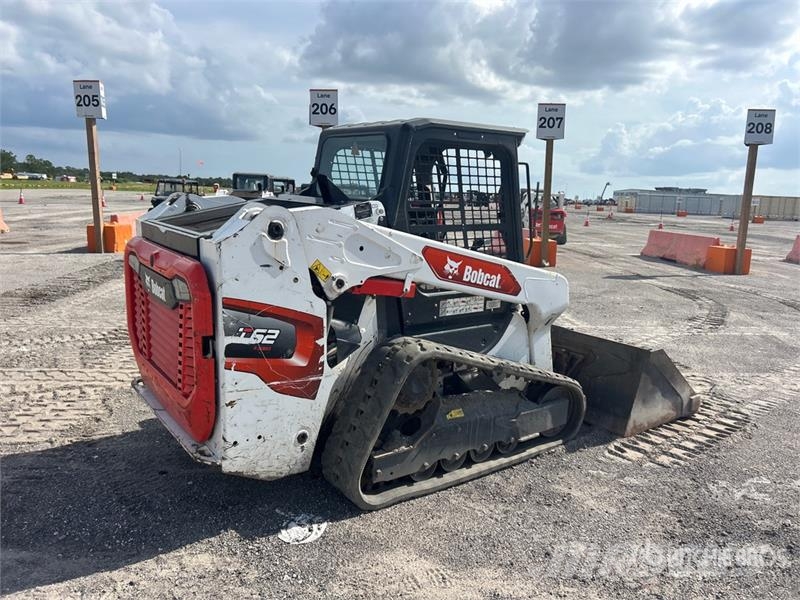 Bobcat T62 Compact Track Loader Skid steer loaders