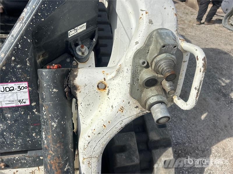Bobcat T62 Compact Track Loader Skid steer mini nakladalci