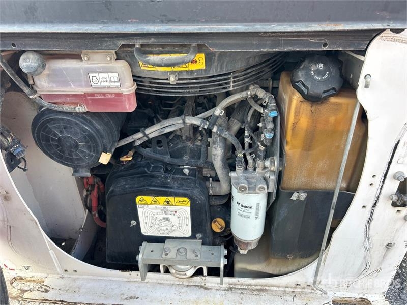 Bobcat T62 Compact Track Loader Skid steer loaders