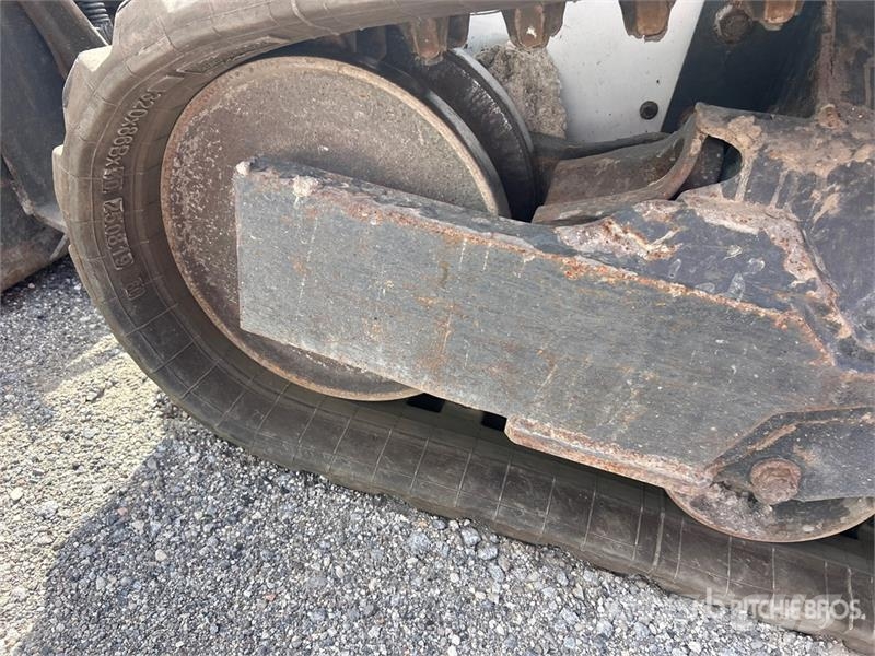 Bobcat T62 Compact Track Loader Skid steer mini nakladalci