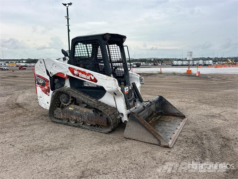 Bobcat T62 Two-Speed Compact Track Loader لوادر انزلاقية التوجيه