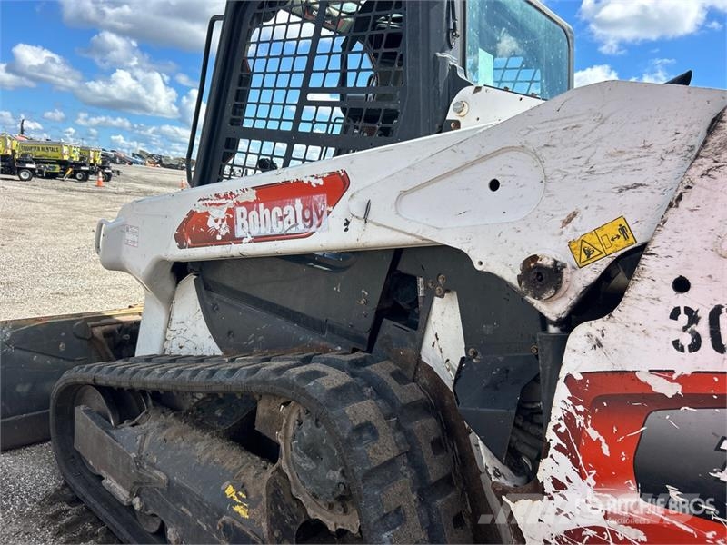 Bobcat T62 Two-Speed Compact Track Loader Smykem řízené nakladače
