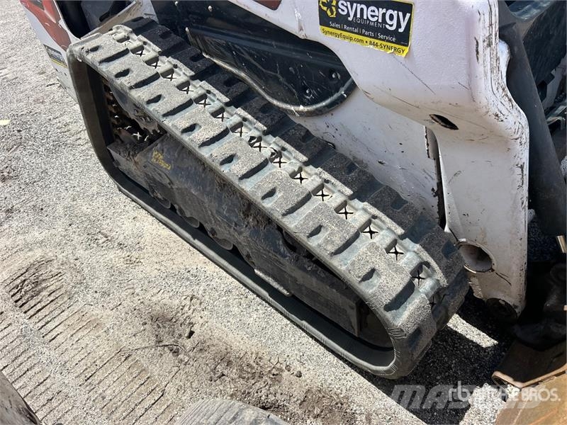 Bobcat T62 Two-Speed Compact Track Loader Smykem řízené nakladače