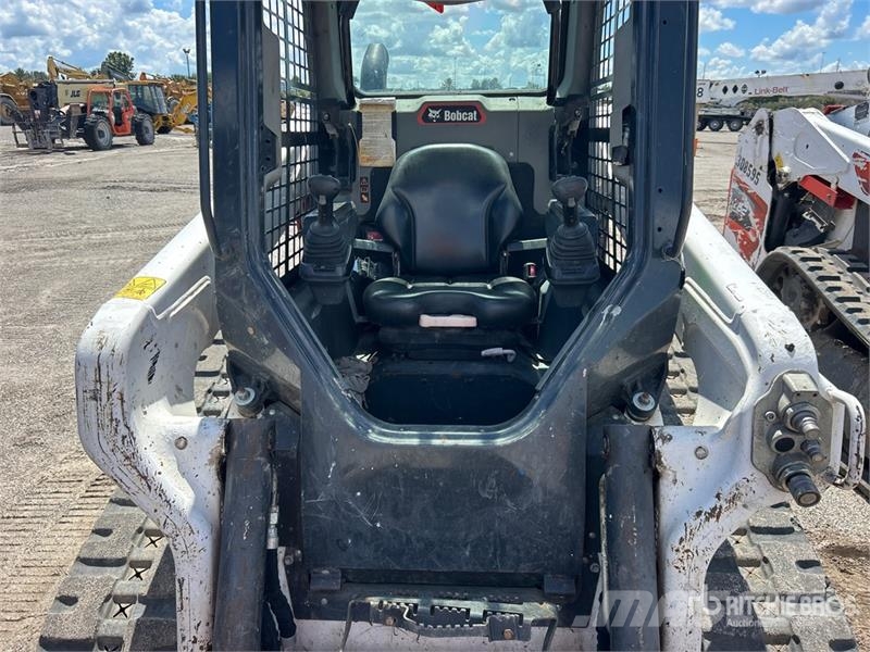 Bobcat T62 Two-Speed Compact Track Loader Smykem řízené nakladače