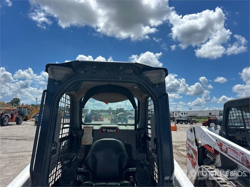 Bobcat T62 Two-Speed Compact Track Loader Smykem řízené nakladače