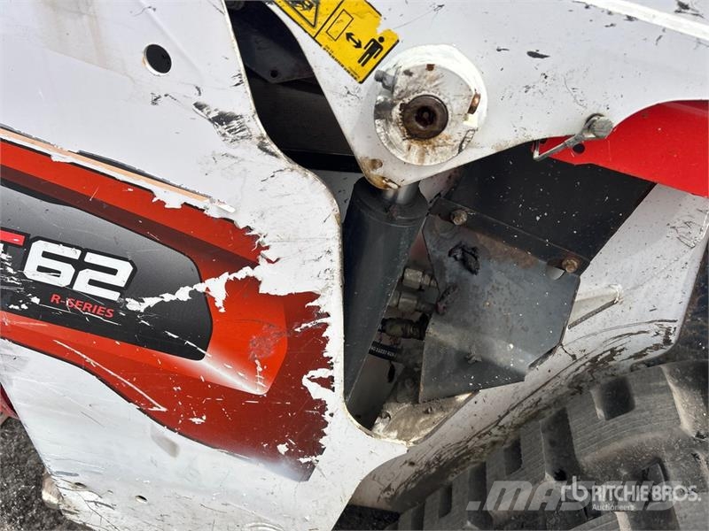 Bobcat T62 Two-Speed Compact Track Loader Мини-погрузчики