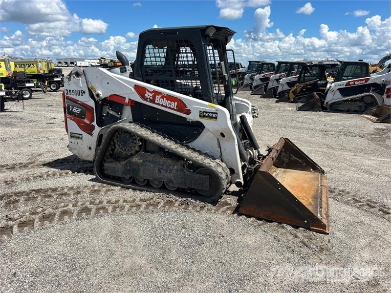 Bobcat T62 Two-Speed Compact Track Loader Smykem řízené nakladače