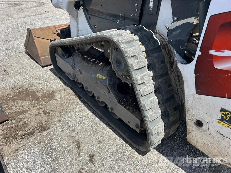Bobcat T62 Two-Speed Compact Track Loader Smykem řízené nakladače
