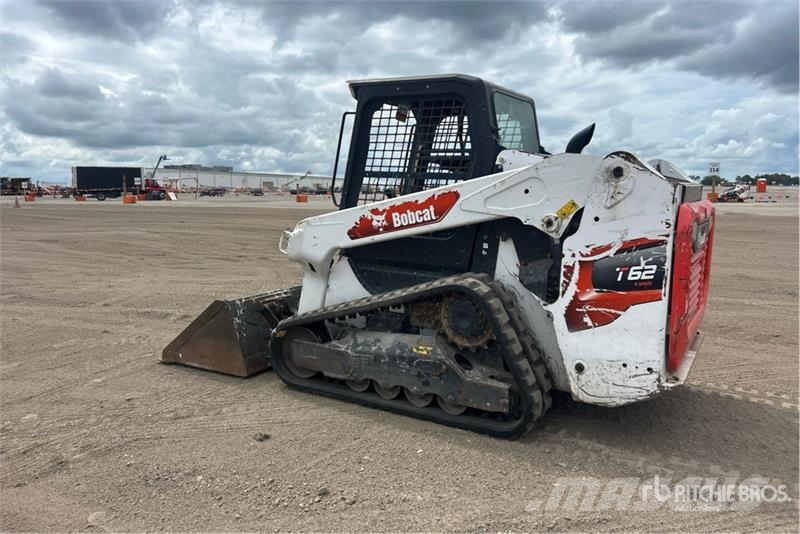 Bobcat T62 Two-Speed Compact Track Loader Мини-погрузчики