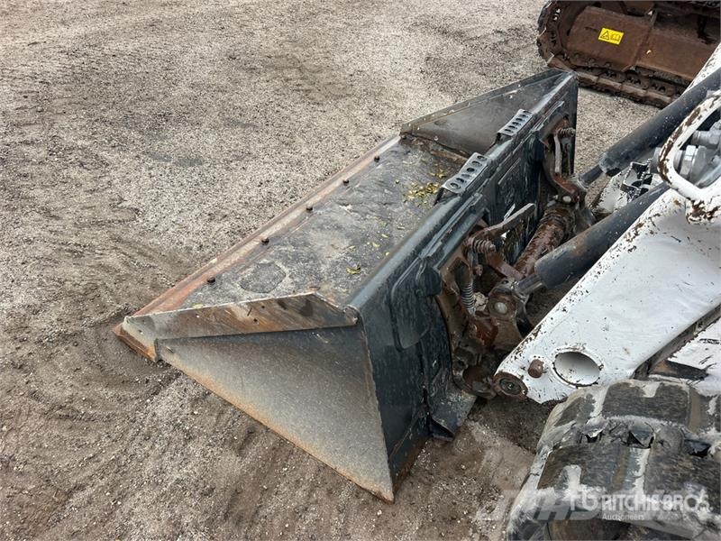 Bobcat T62 Two-Speed Compact Track Loader لوادر انزلاقية التوجيه