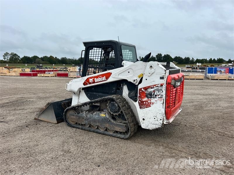 Bobcat T62 Two-Speed Compact Track Loader لوادر انزلاقية التوجيه