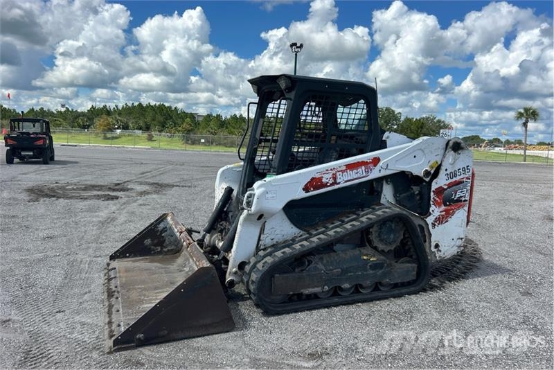 Bobcat T62 Two-Speed Compact Track Loader Smykem řízené nakladače