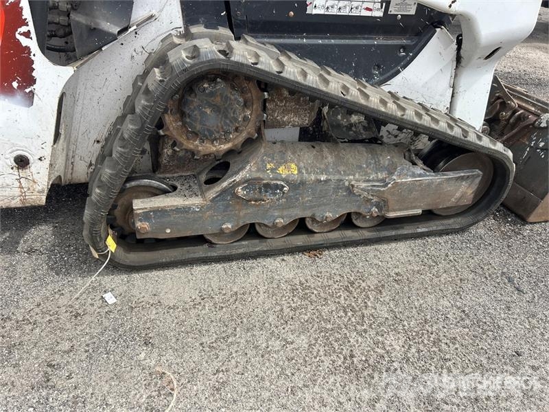Bobcat T62 Two-Speed Compact Track Loader Мини-погрузчики