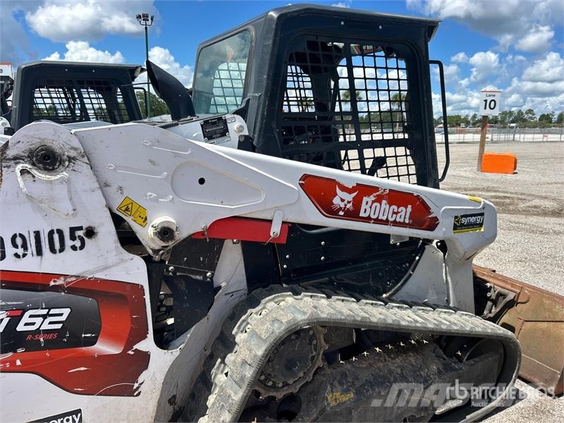 Bobcat T62 Two-Speed Compact Track Loader Smykem řízené nakladače