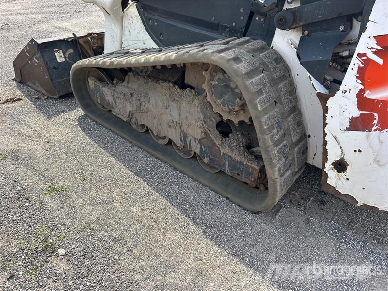 Bobcat T64 Compact Track Loader لوادر انزلاقية التوجيه