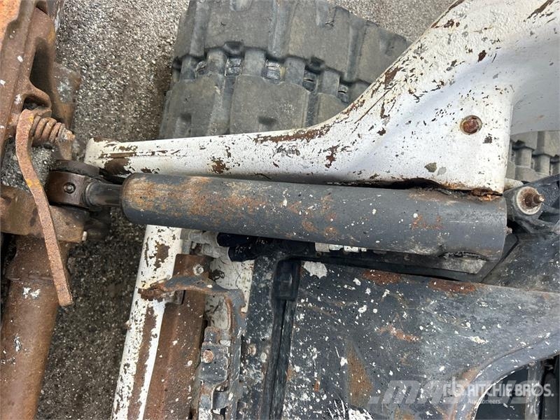 Bobcat T64 Compact Track Loader Kompaktlader