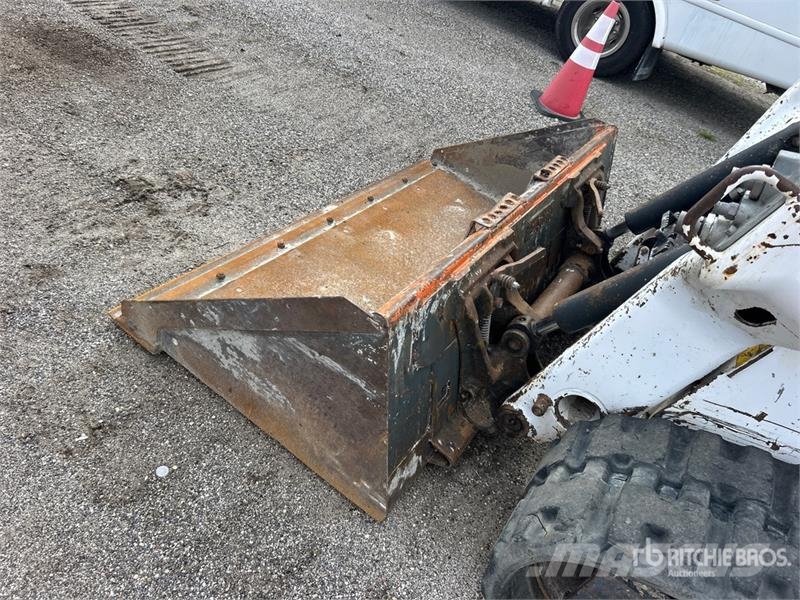 Bobcat T64 Compact Track Loader Kompaktlader