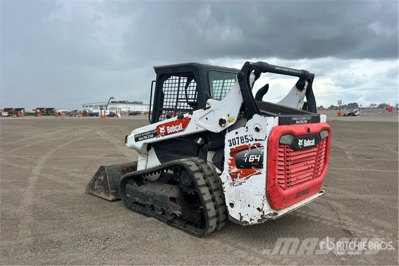 Bobcat T64 Compact Track Loader Мини-погрузчики
