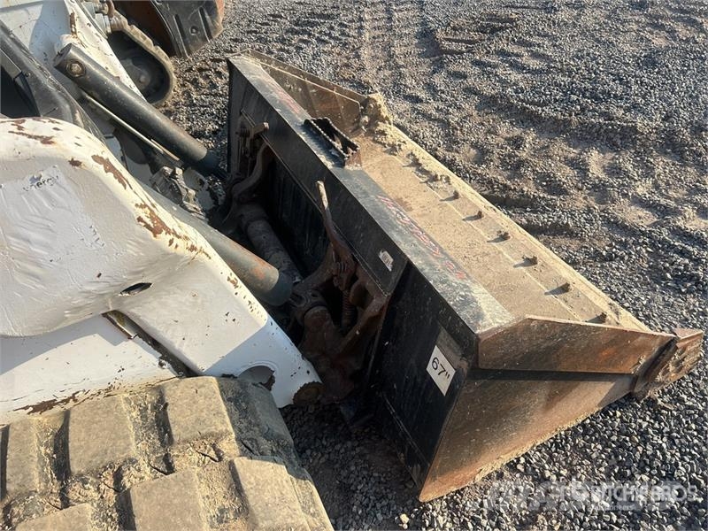 Bobcat T64 Two-Speed Compact Track Loader Kompaktlader