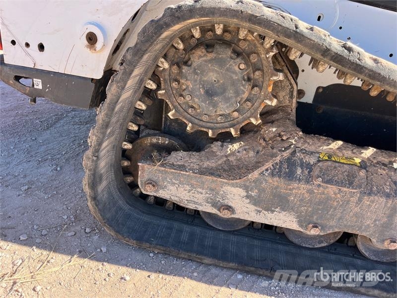 Bobcat T650 لوادر انزلاقية التوجيه