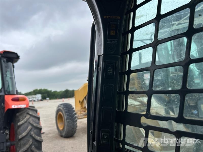 Bobcat T650 Mini Pale Gommate