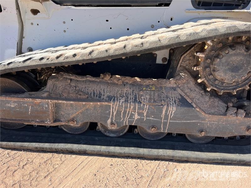 Bobcat T650 لوادر انزلاقية التوجيه